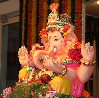 Tusshar celebrates Ganesh Chaturthi at his residence