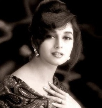 Madhuri Dixit Latest Hot Wallpapers Madhuri Dixit Photos amp Pictures cleavage