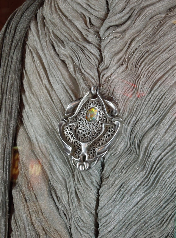 Matai Shang medallion movie prop