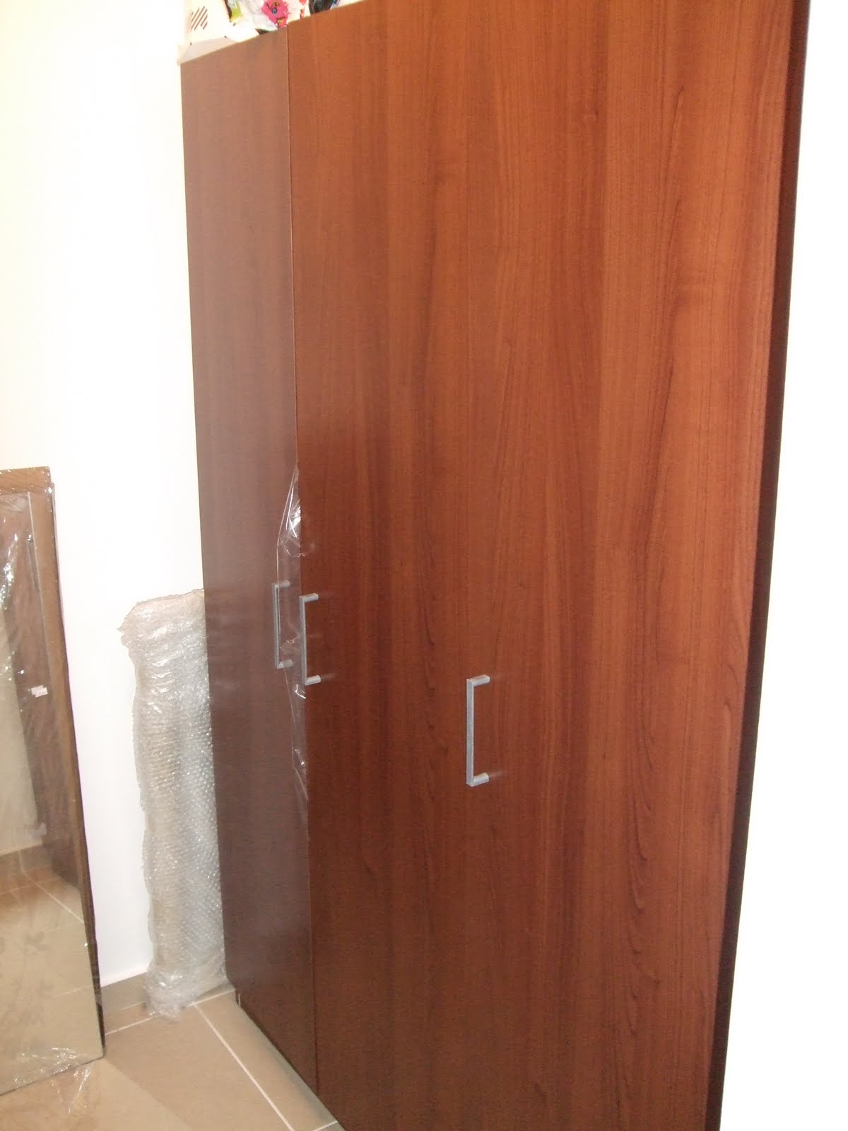Ideas Ikea Para Espacios Pequeños ~ EVERYTHING MUST GO Ikea Dombas 3 door Wardrobe 550nis Ideas Ikea Para Espacios Pequeños ~ EVERYTHING MUST GO Ikea Dombas 3 door Wardrobe 550nis