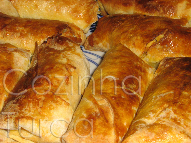 Pastéis de Frango em Massa Filo (Tavuklu Börek)
