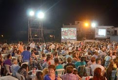 Αποκάλυψη! Απίστευτες εικόνες από κατάμεστο πανηγύρι, που ασχολείται όλη η Ελλάδα Αποκάλυψη! Απίστευτες εικόνες από κατάμεστο πανηγύρι, που ασχολείται όλη η Ελλάδα