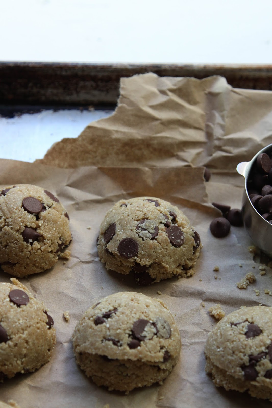 CHOCOLATE CHIP COOKIES with QUINOA and ALMOND BUTTER This Rawsome