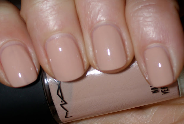 acrylic nails 'bogan'