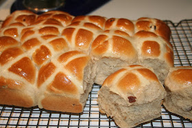 fantastic hot cross buns bun recipe easter