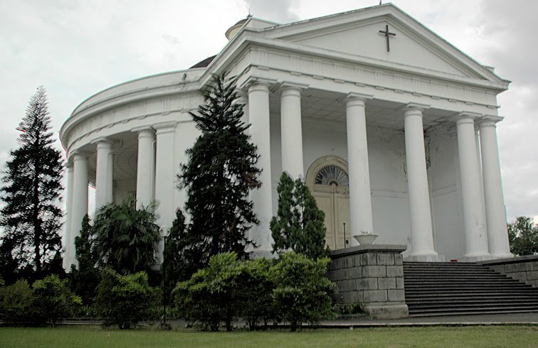 Kasih Kekal: Gereja-gereja bersejarah di Indonesia