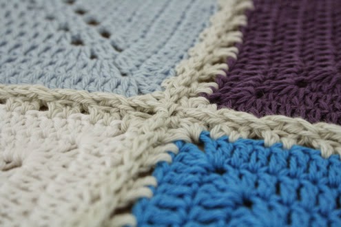 Crochet squares: joining as you go Crochet squares: joining as you go