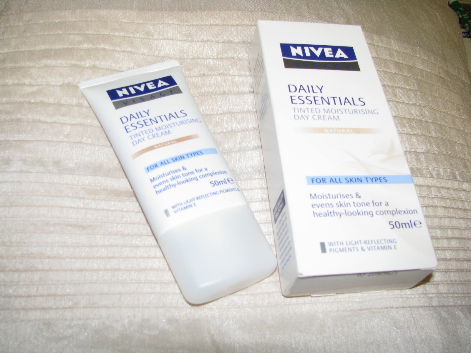 Leah,loves,beauty&fashion Nivea Tinted Moisturising Day Cream