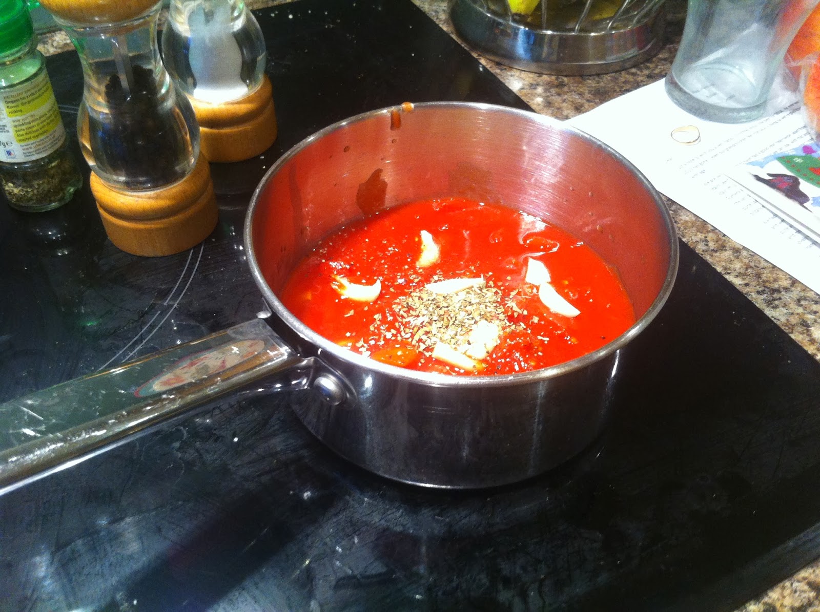 Making tomato sauce
