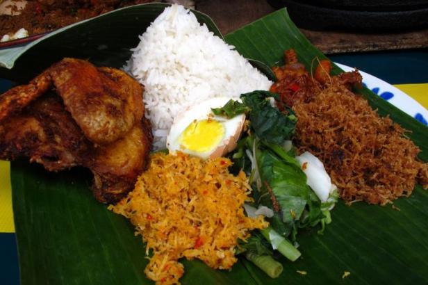 16 Jenis Nasi Di Malaysia, Semua Sedap! Nasi Ambeng