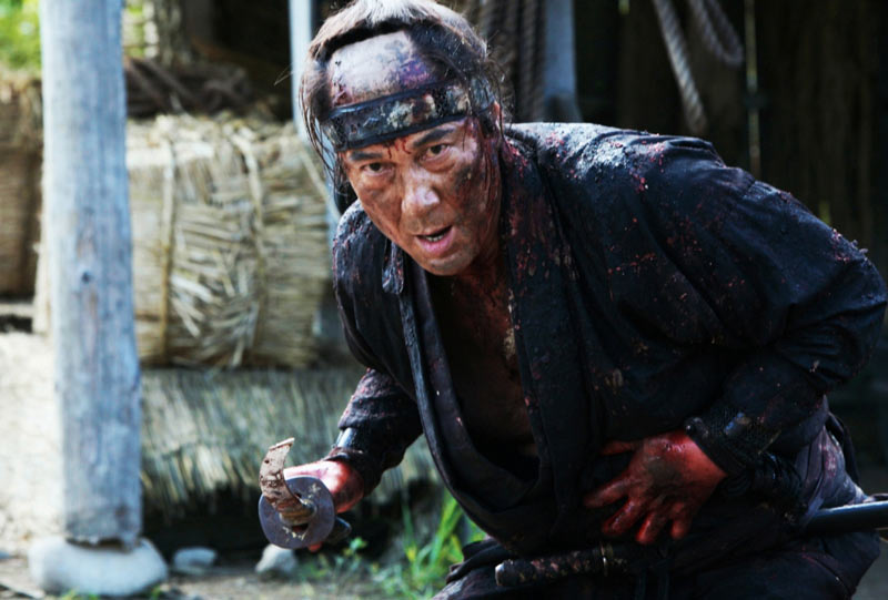 http://4.bp.blogspot.com/-_ypXM3Orbqw/Tc8Xt6_pSYI/AAAAAAAAARU/1iev394V5xU/s1600/13assassins_800.jpg