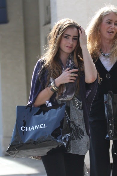 Lily Collins de compras y saliendo de Chateau Marmont ~ Nefilim México
