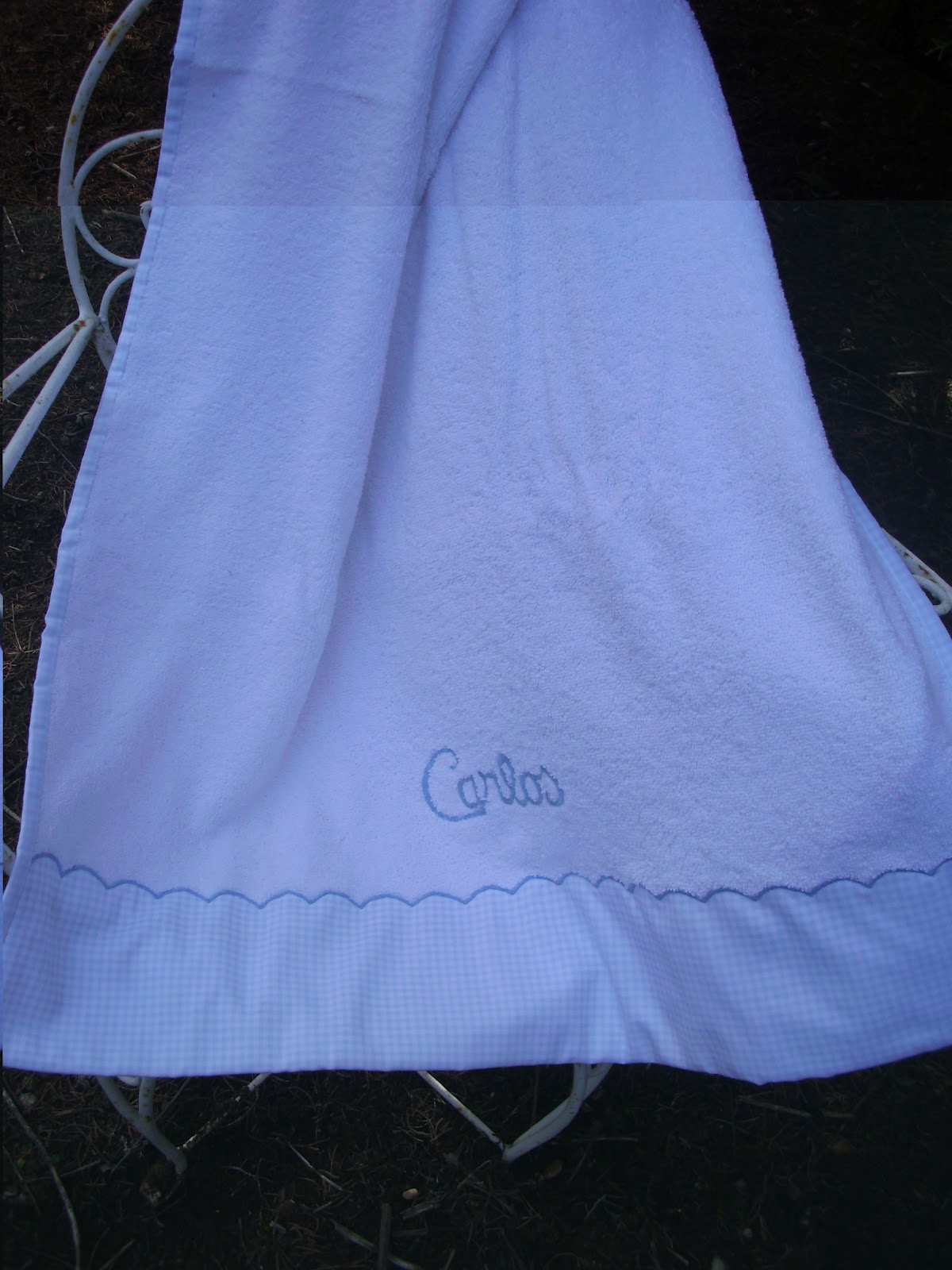 Ana y su baúl: UNA TOALLA PARA EL BAÑO