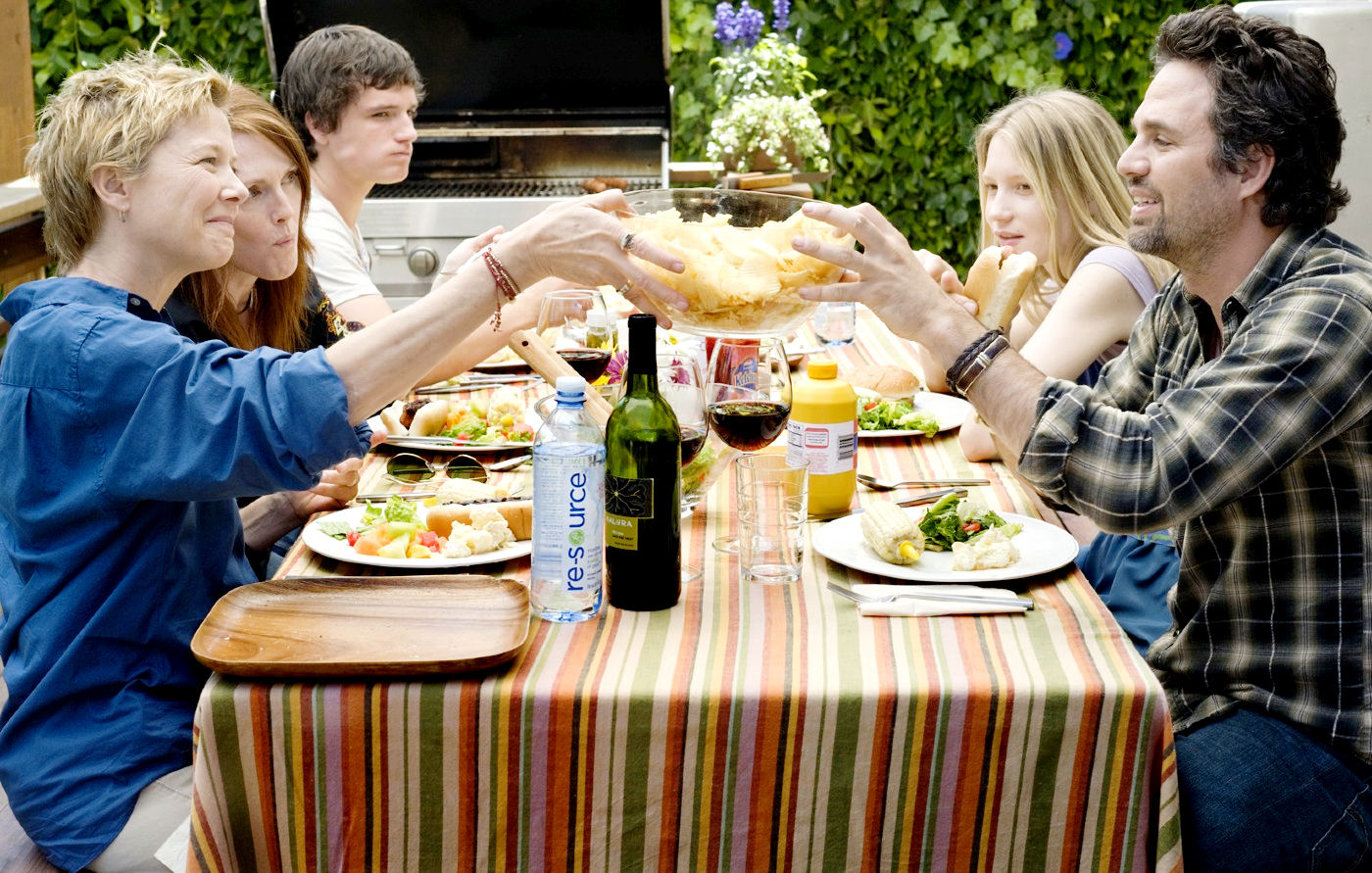 http://4.bp.blogspot.com/-a04ClrD_WVE/T7bToRVcsGI/AAAAAAAAA00/ETpYTv_1MAI/s1600/the_kids_are_all_right031.jpg