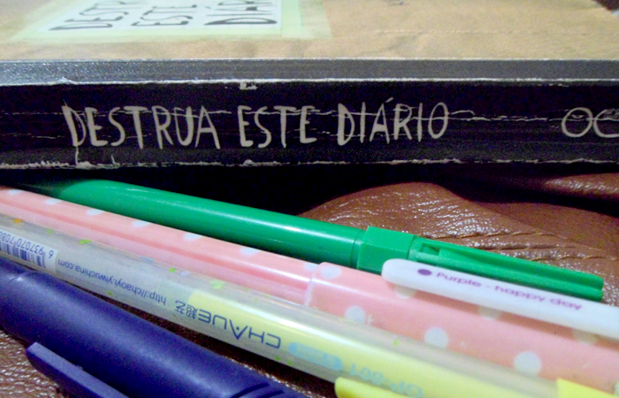 Destrua este diário - Keri Smith Destrua este diário - Keri Smith