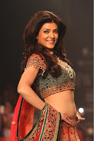 Sushmita Sen in Fashion Show Latest Navel Photos-IIJW 2013 Sushmita Sen in Fashion Show Latest Navel Photos-IIJW 2013