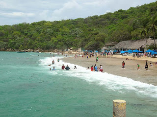 Isla_de_la_Roqueta,_Acapulco