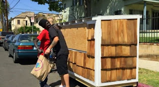 Man gives a tiny house to a homeless! Man gives a tiny house to a homeless!