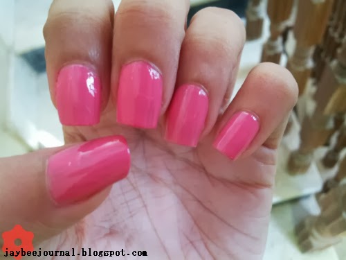 Makeup Academy MUA Nail Varnish Strawberry Cream Swatches