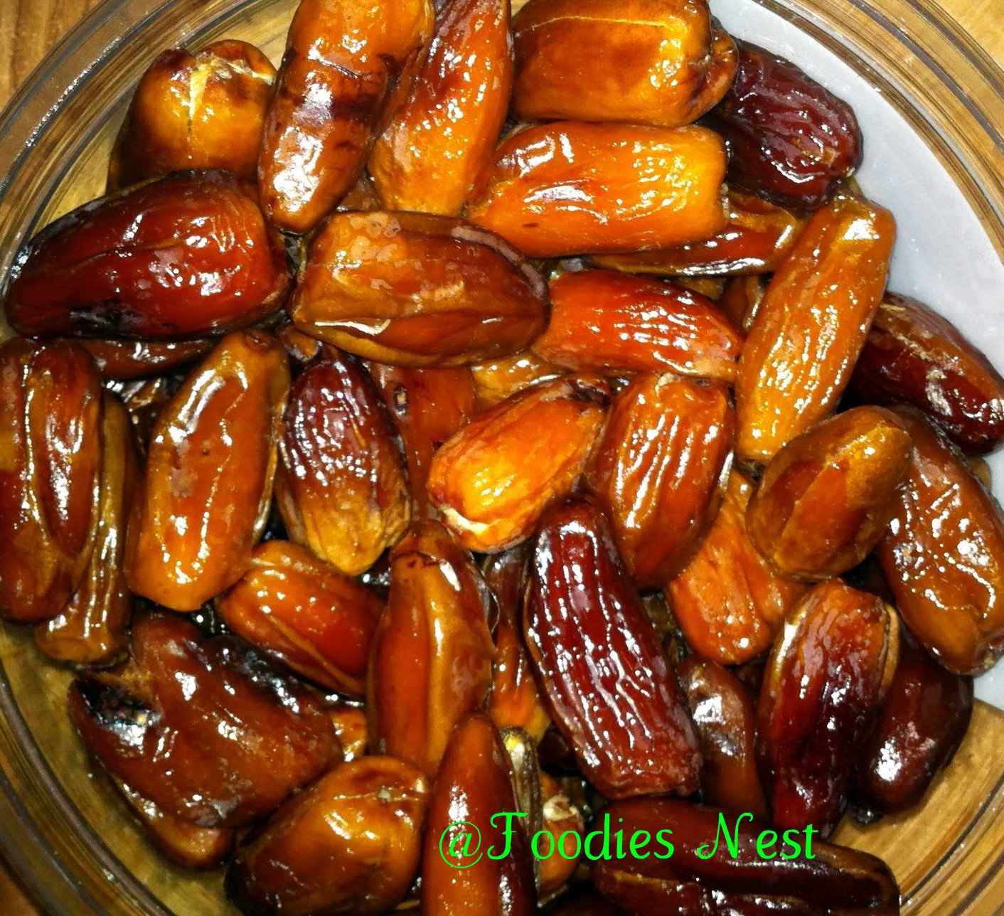 Foodies Nest CHOCOLATE DATES MILK SHAKE