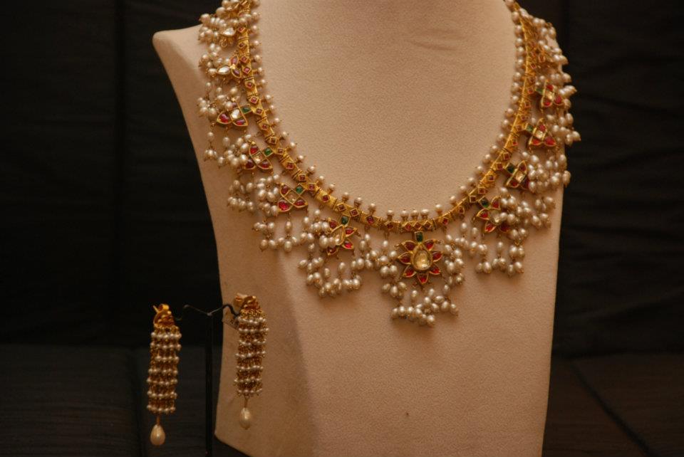 Indian Jewellery and Clothing Awesome 22ct gold bridal jewellery from