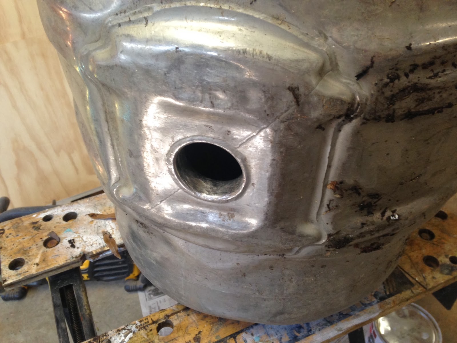 Beer Keg to 15.5g Fuel Tank Conversion Building the Stella R A
