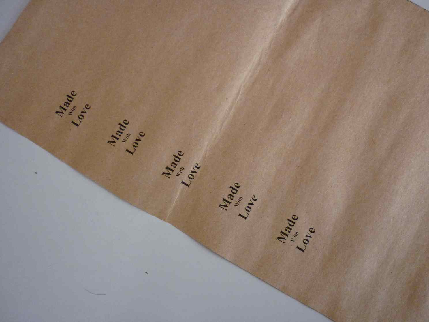 Simpleliving Making gift tags from recycling brown paper