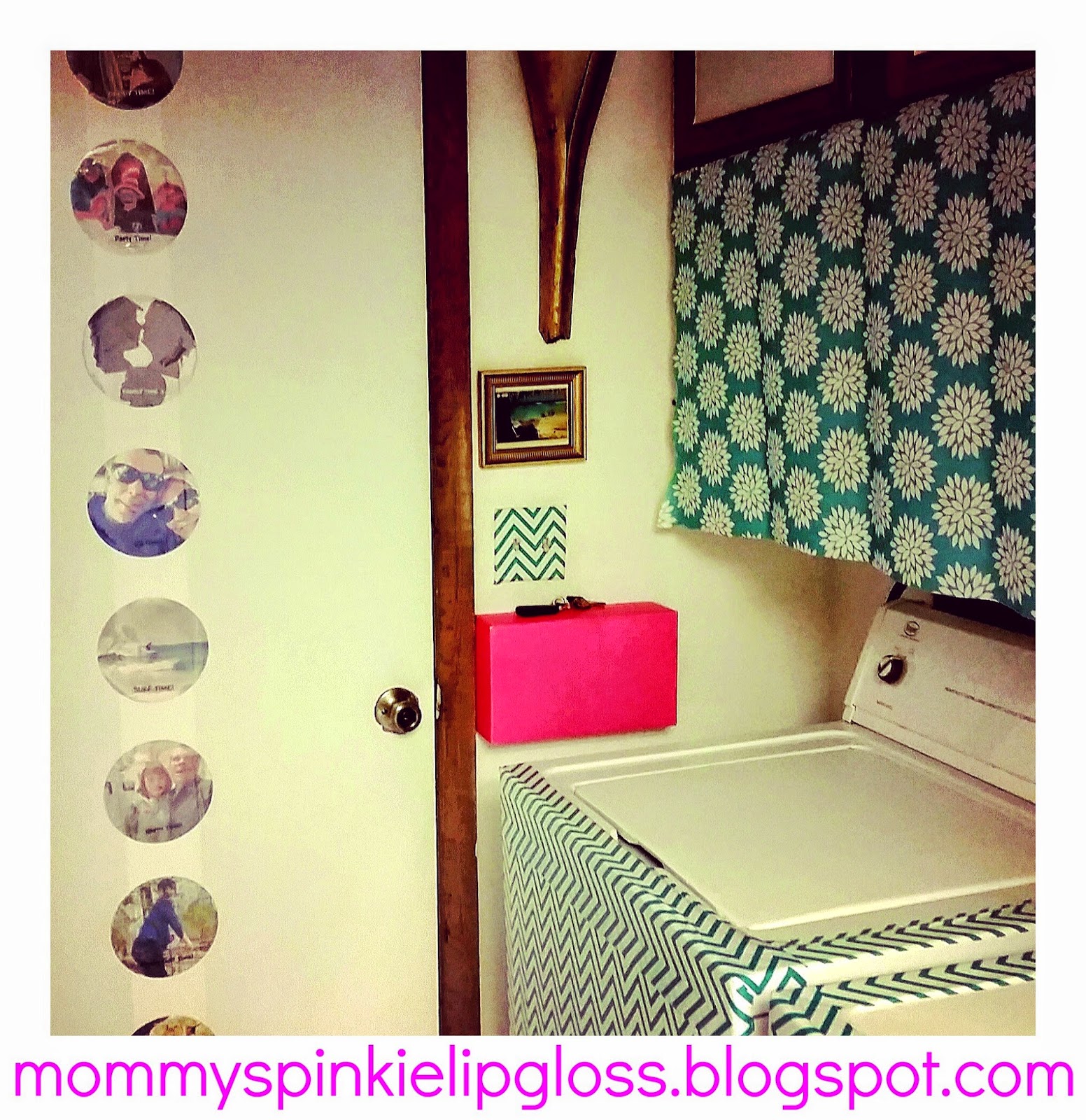 Mommys Pinkie Lipgloss