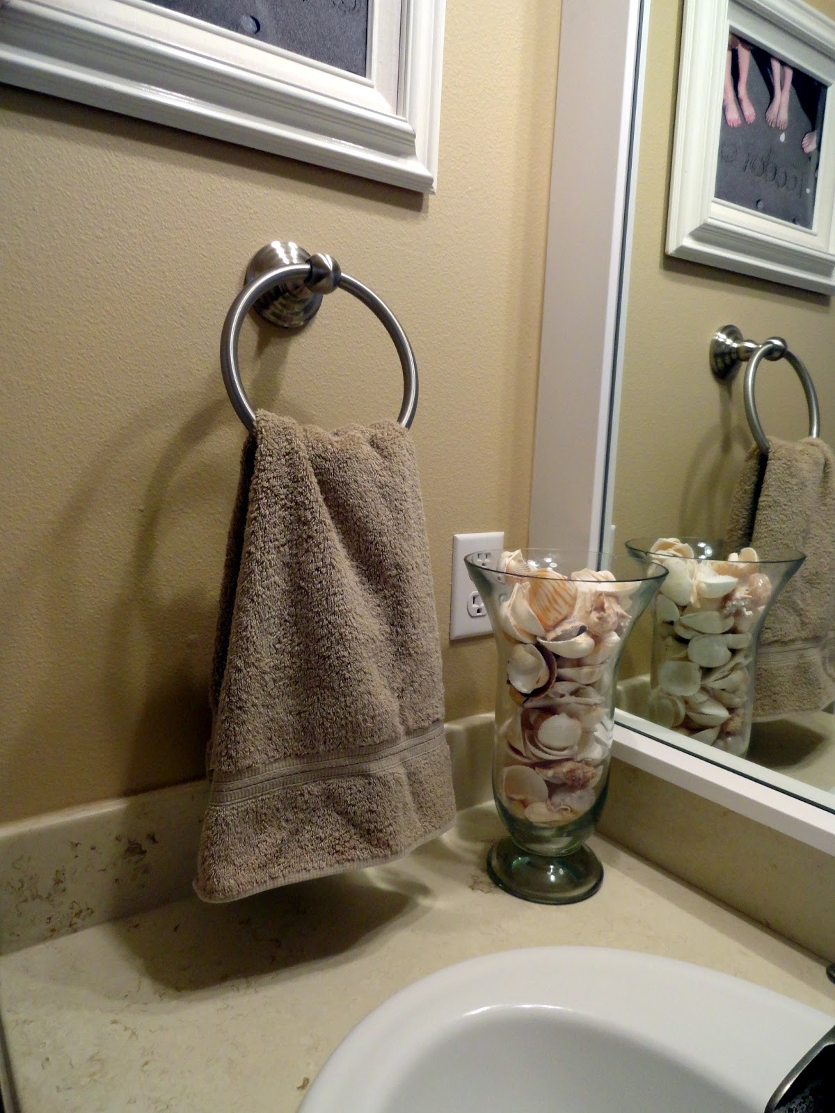 Five minutes to a clean guest bathroom in 7 easy steps Rachel Teodoro