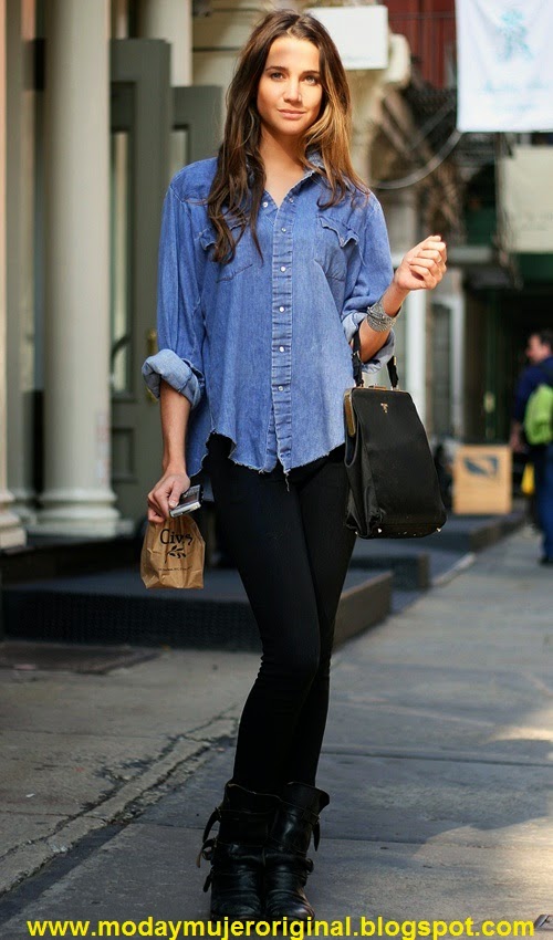 COMBINAR UNA CAMISA VAQUERA EN INVIERNO camisa vaquera con legging