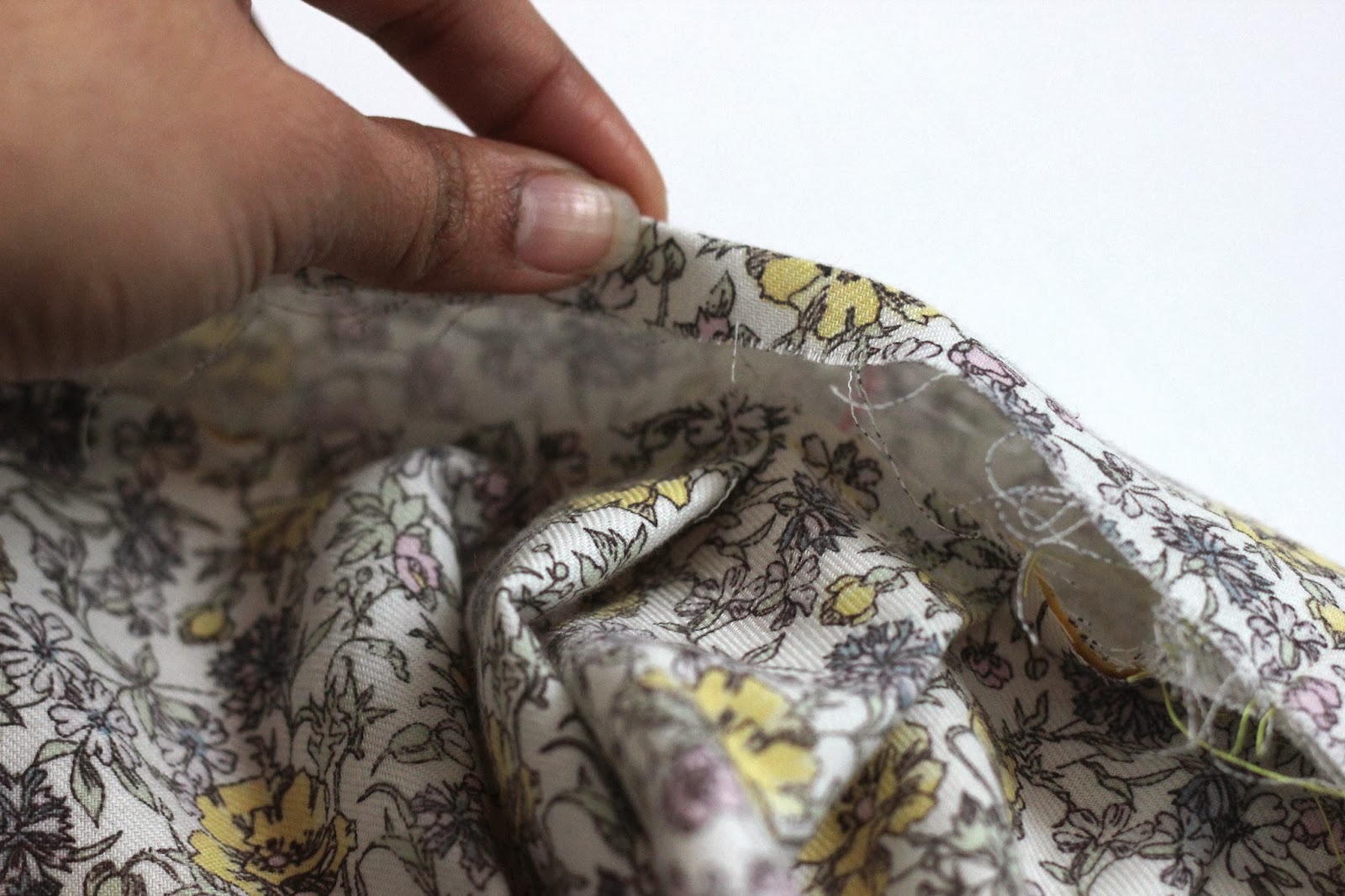 WIDI Sewing blog Step by Step instructions Tutorials Insert elastic and hem poltam