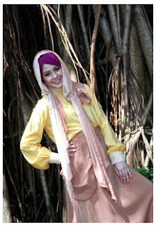 Trend Hijab Modern Terbaru Ala Risty Tagor