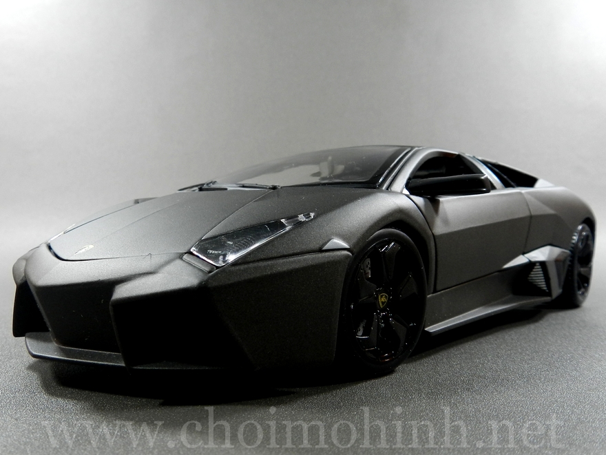 Lamborghini Reventón 1:18 bBurago