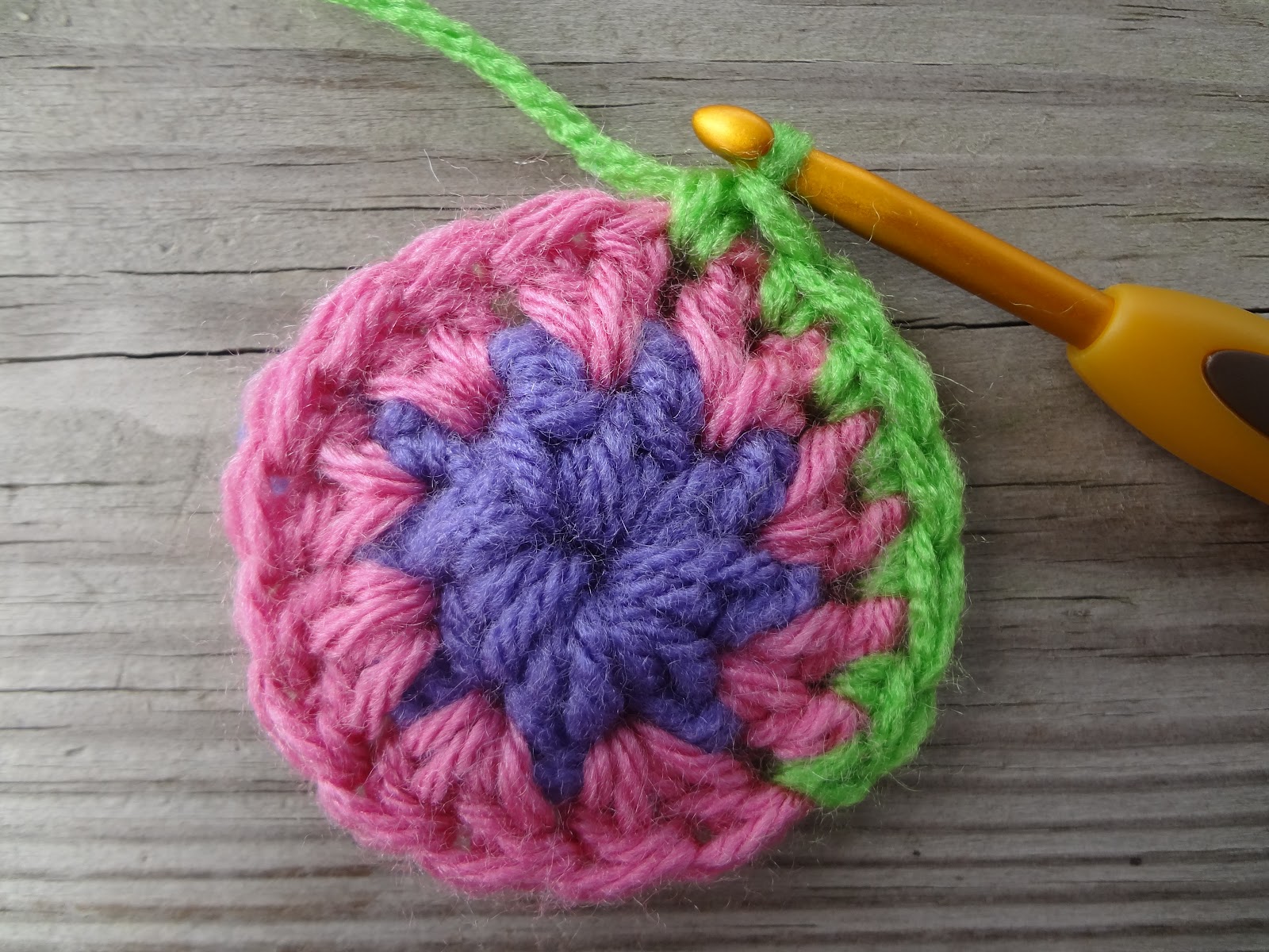 Fiber Flux: How To Crochet In The Round