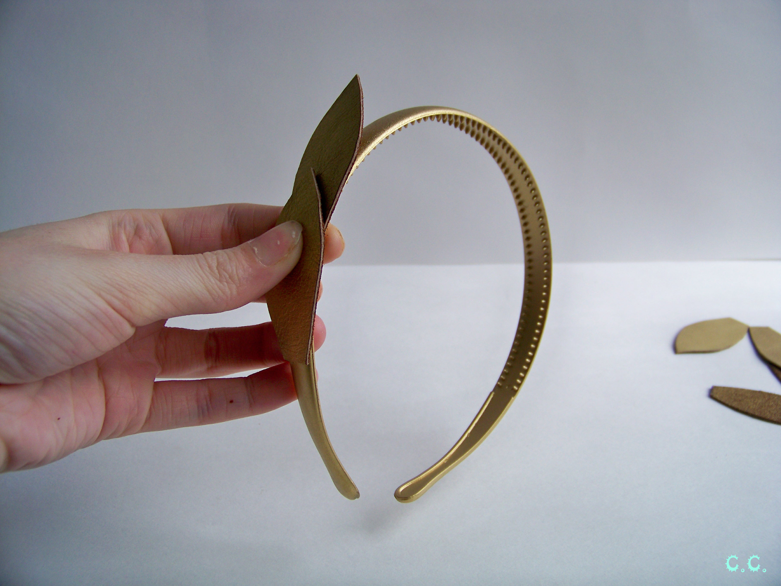 The Cwafty Blog Tutorial Tuesday Gold Leaf Headband