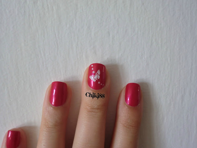 Nail art - Farfallina - foto senza flash