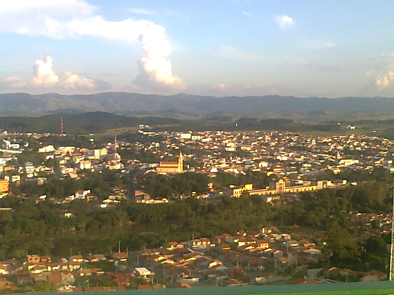IRAN BARBOZA CACHOEIRA PAULISTA VISTA A PARTIR DO MIRANTE