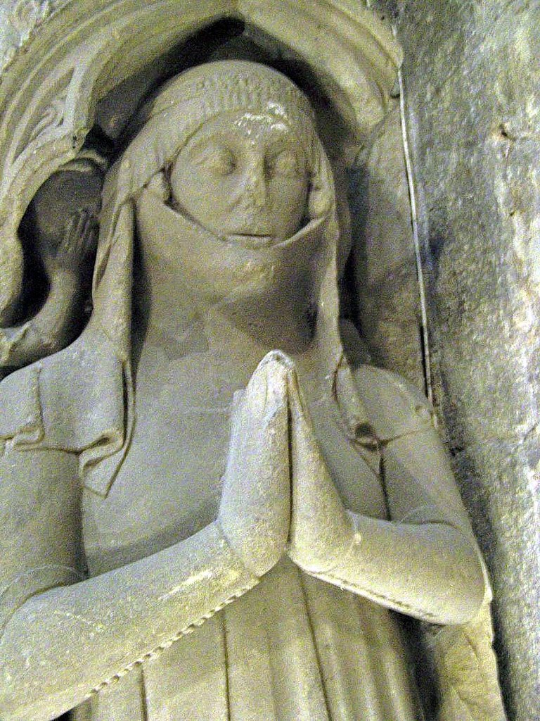 Hopper Family Genealogy Grave/Effigy of Wife of Sir John Forster