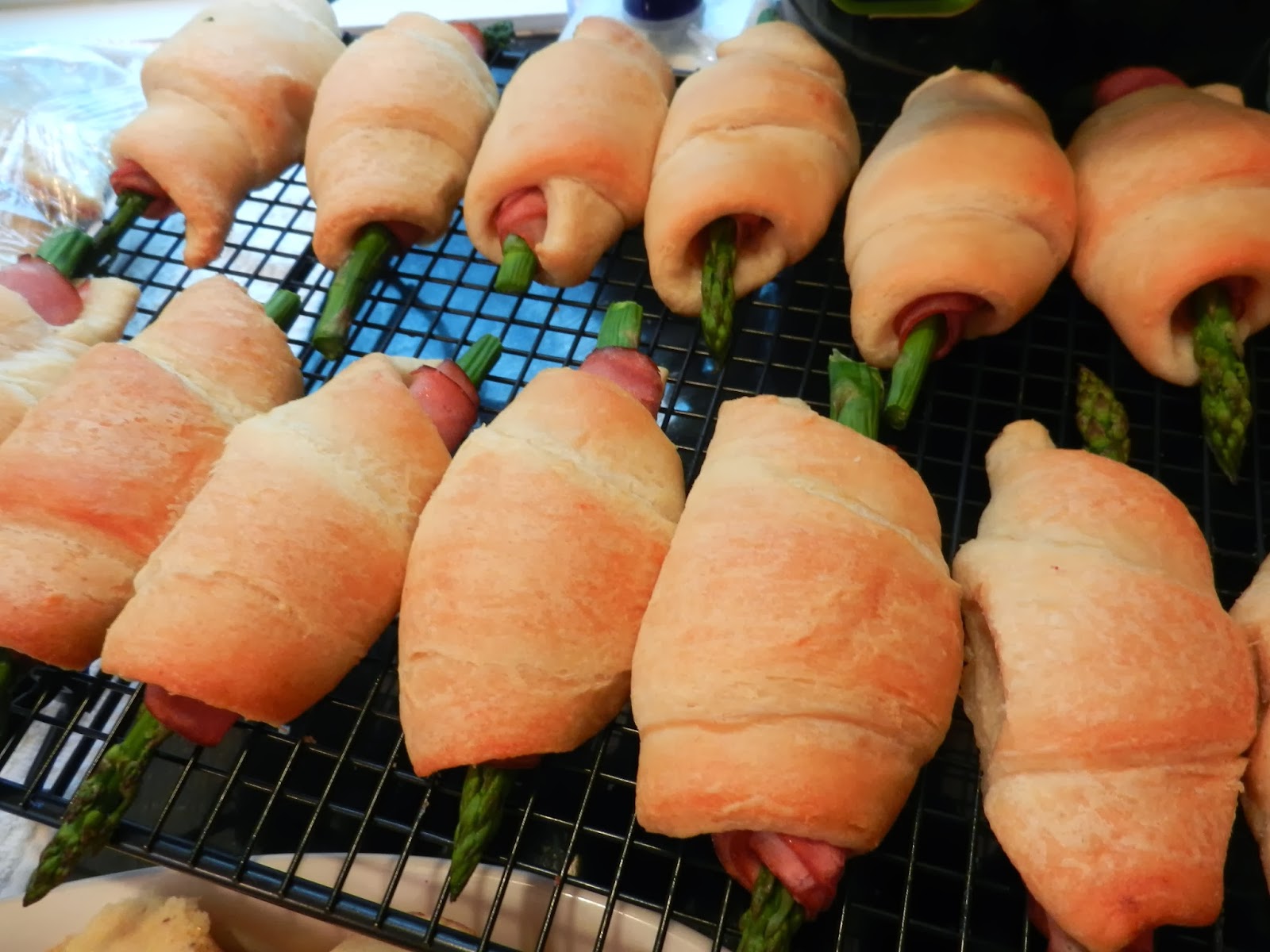 I'll Bake It, You Eat It Dijon, Ham and Asparagus Roll Ups