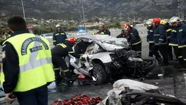 Τραγωδία: Τέσσερις νεκροί από τροχαίο δυστύχημα στον Εύοσμο Θεσσαλονίκης ΟΔΗΓΟΥΣΕ 17ΧΡΟΝΟΣ! Τραγωδία: Τέσσερις νεκροί από τροχαίο δυστύχημα στον Εύοσμο Θεσσαλονίκης ΟΔΗΓΟΥΣΕ 17ΧΡΟΝΟΣ!