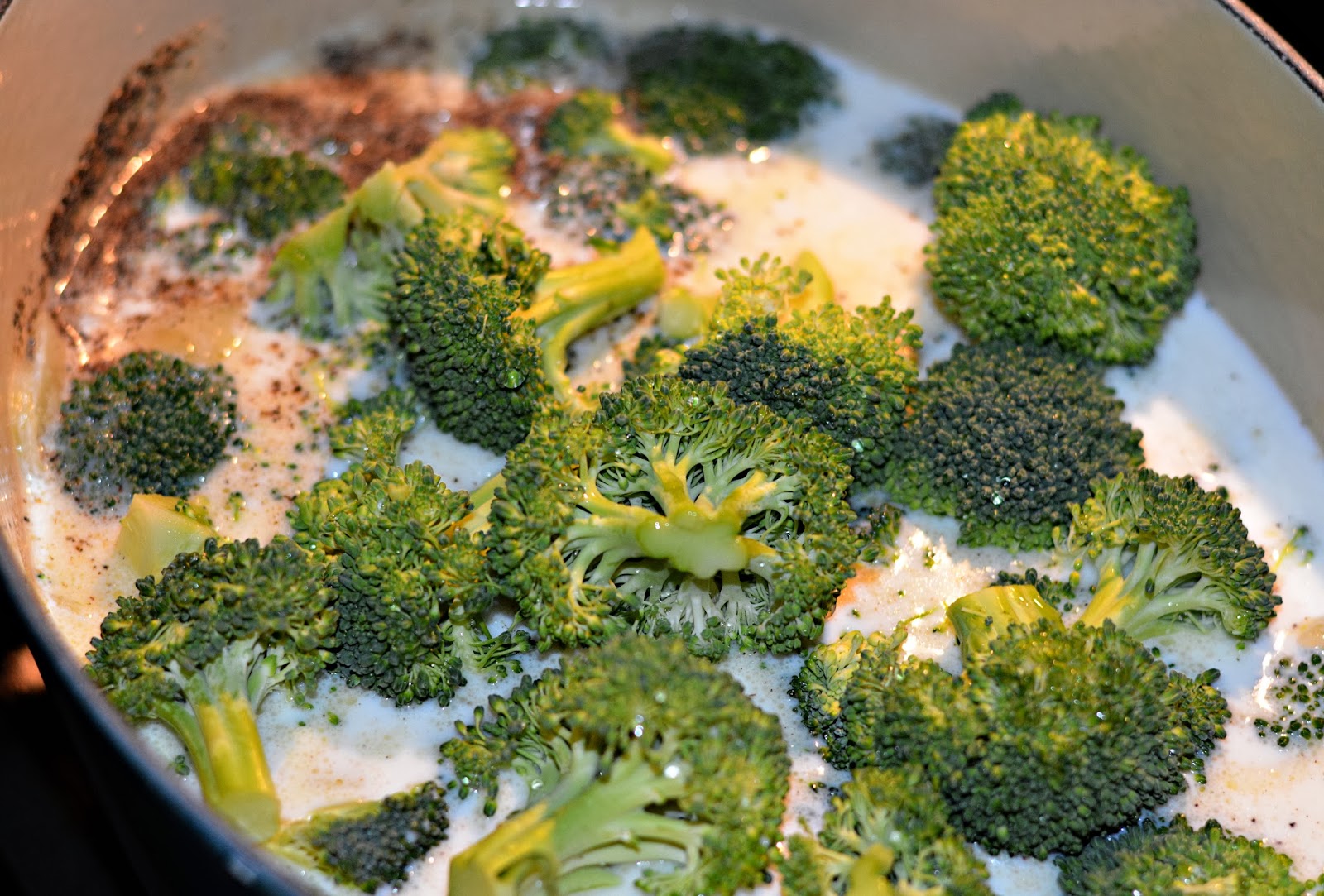 Confessions of A Housewife Cheddar Broccoli Soup A Pioneer Woman Recipe