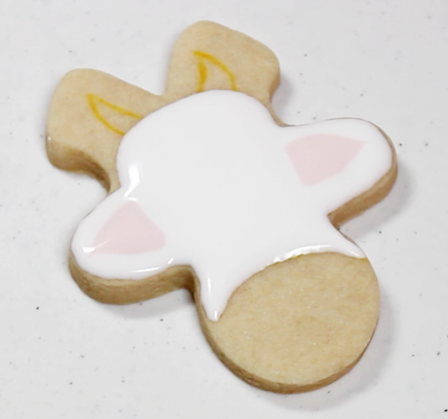 Tami Renā’s Cookies How to Decorate a Cow Cookie