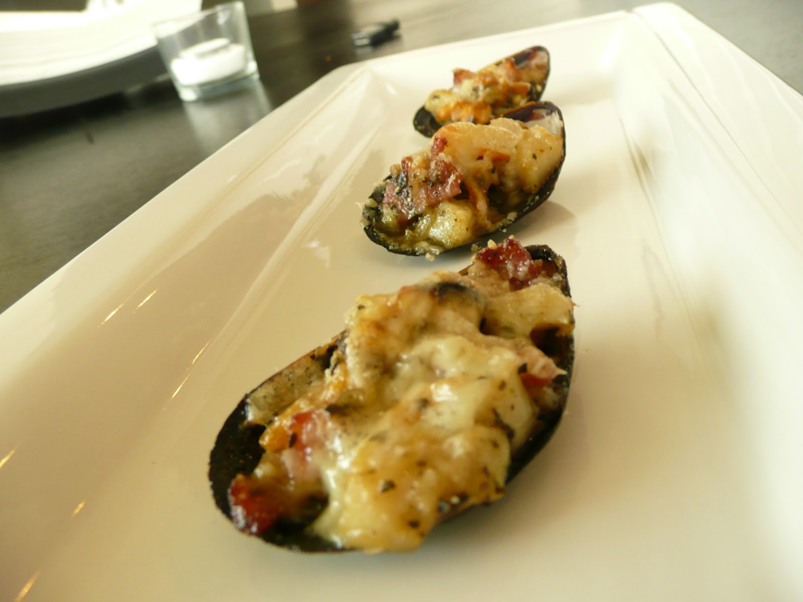Craves and aves Stuffed Mussels