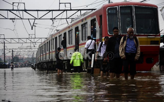 SamBung Cerita: Hari ini Jakarta Banjir, Melanda secara Merata