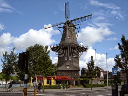 De Gooyer Windmill De Gooyer Windmill