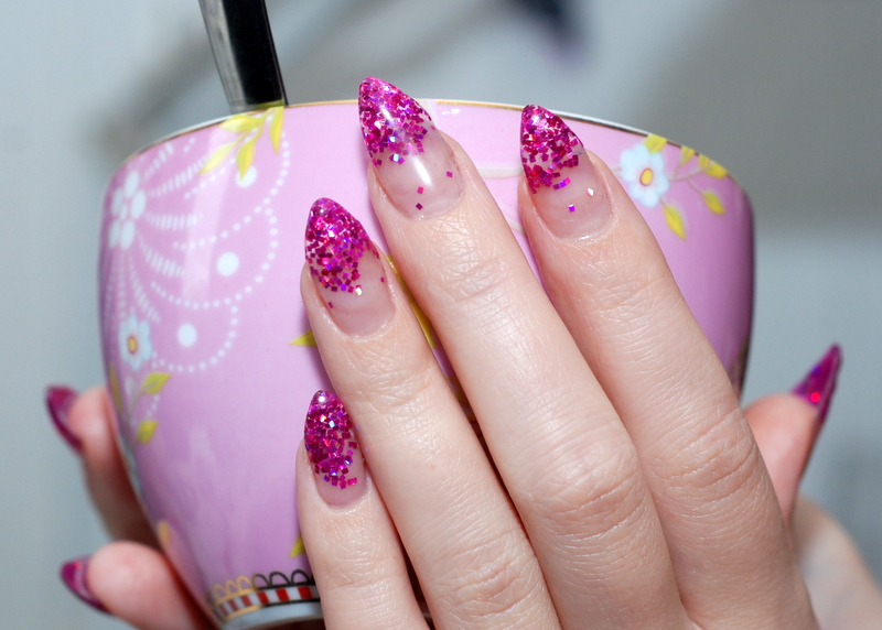Bones And Lilies: Glitter Gel Nails