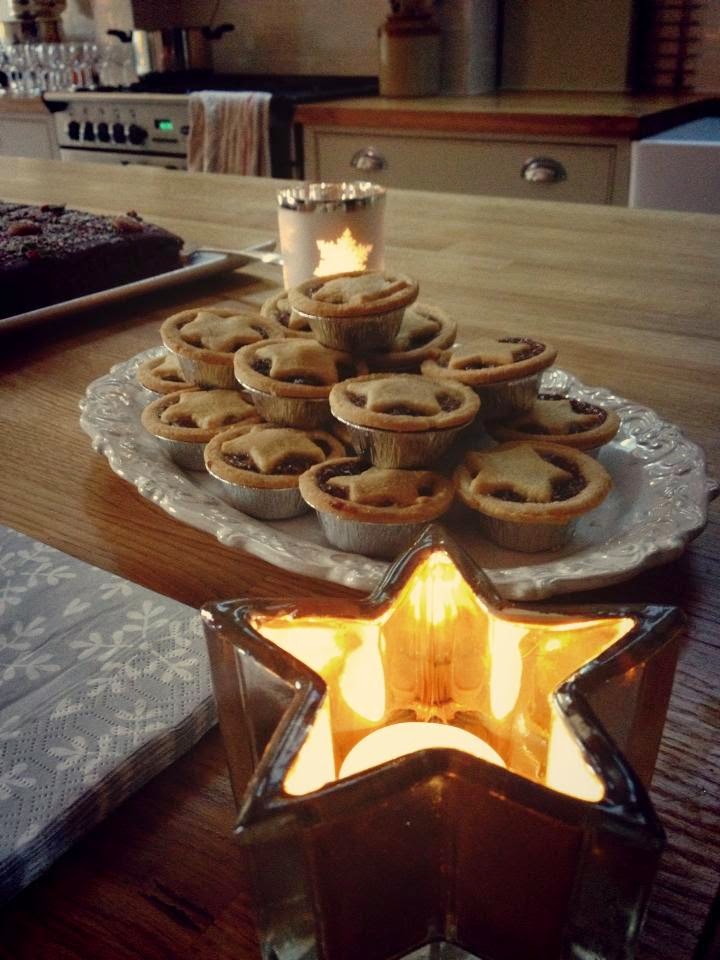 Christmas Mulled Wine and Mince Pie Filled Festive Get Together's