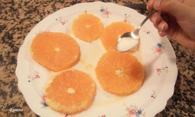 esparcimos azucar por la naranja