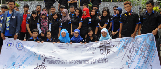 Organisasi kelompok mahasiswa Manajemen Informatika, HM-MI, mengadakan ...
