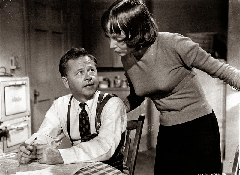 Mickey Rooney in BABY FACE NELSON (1957) .